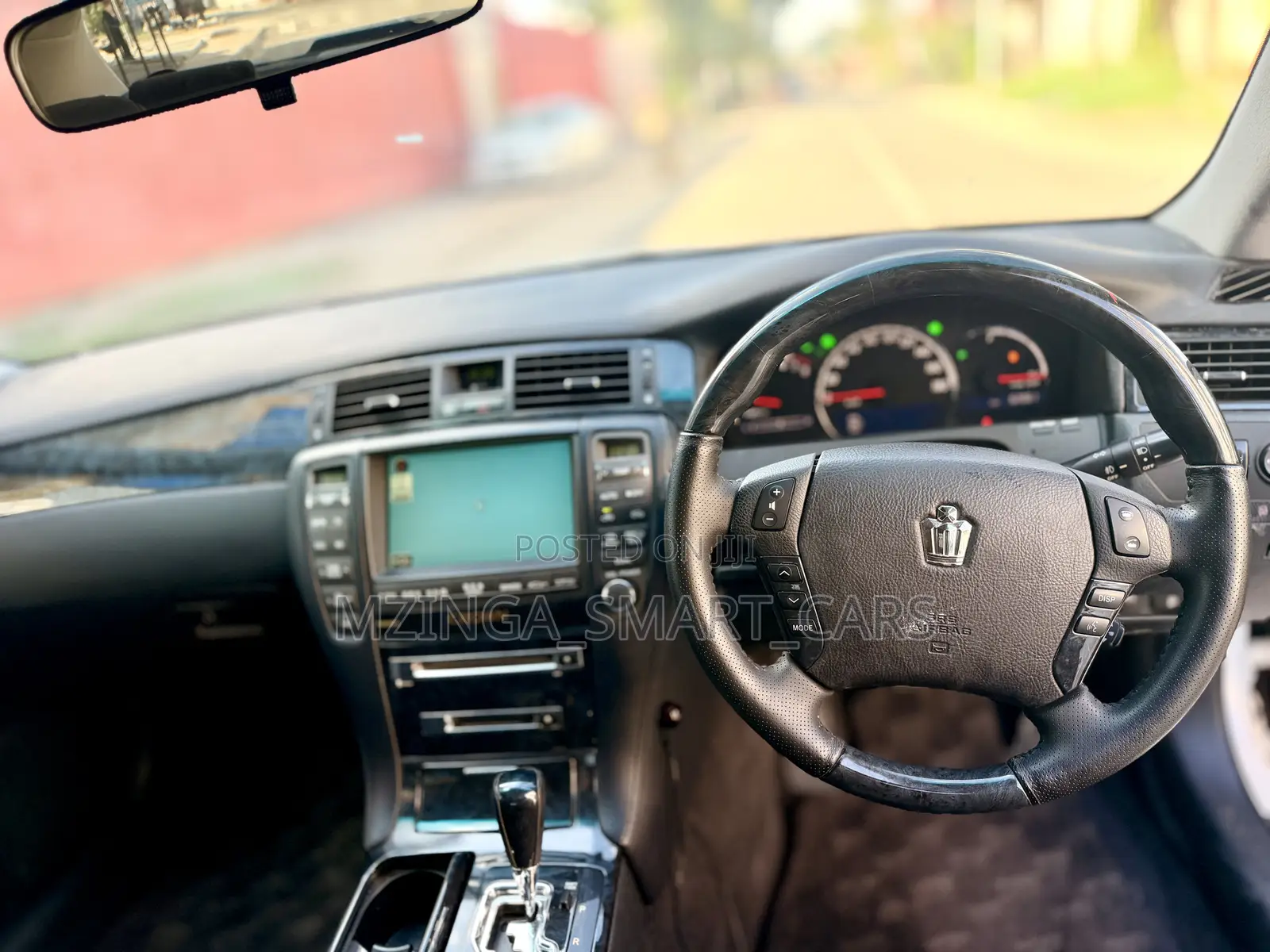 Toyota Crown 2006 White