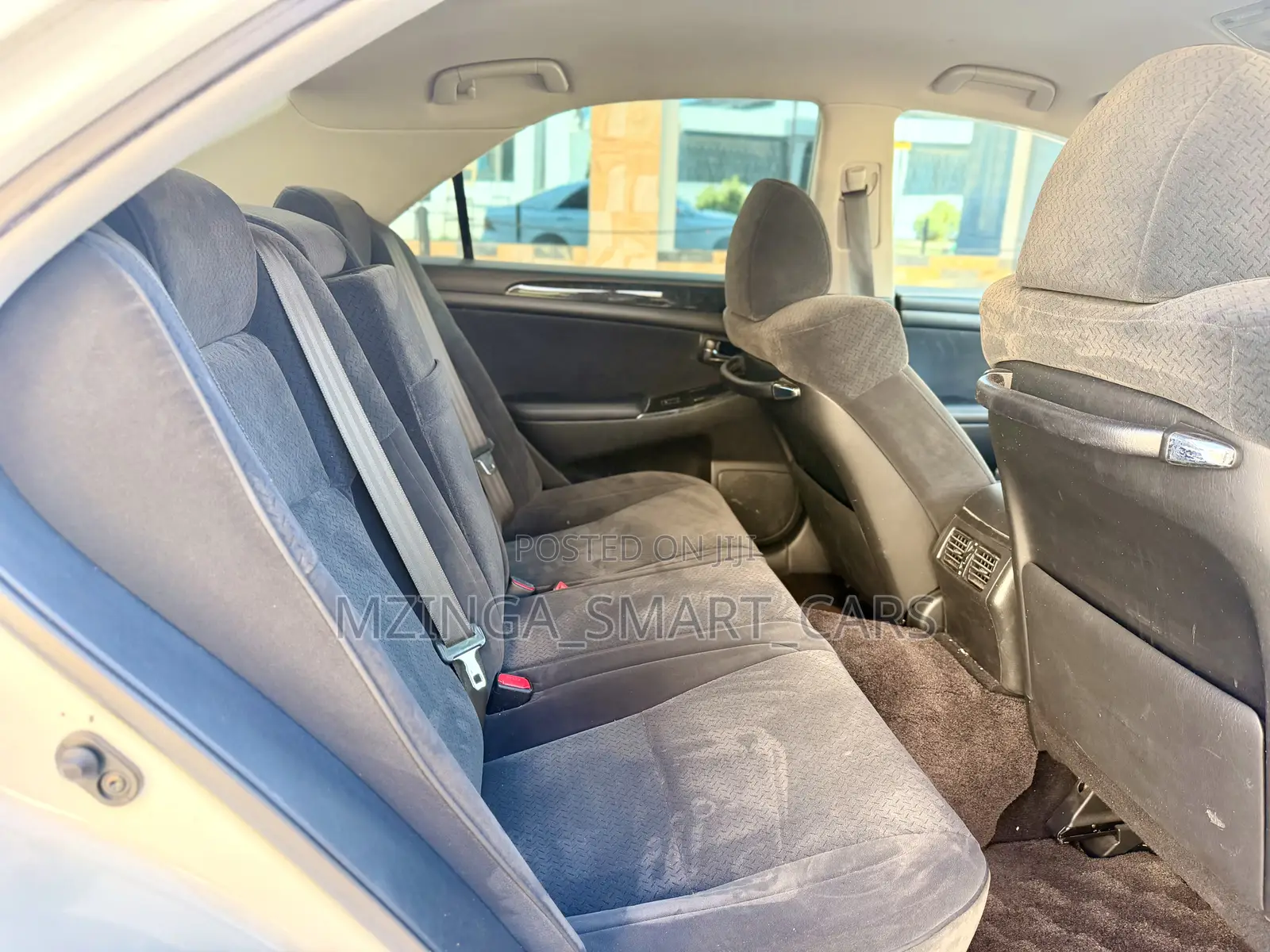 Toyota Crown 2006 White