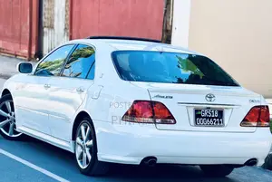 Toyota Crown 2007 White