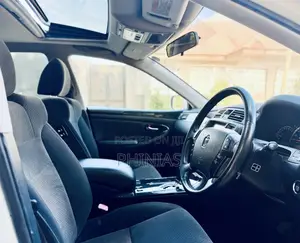Toyota Crown 2007 White