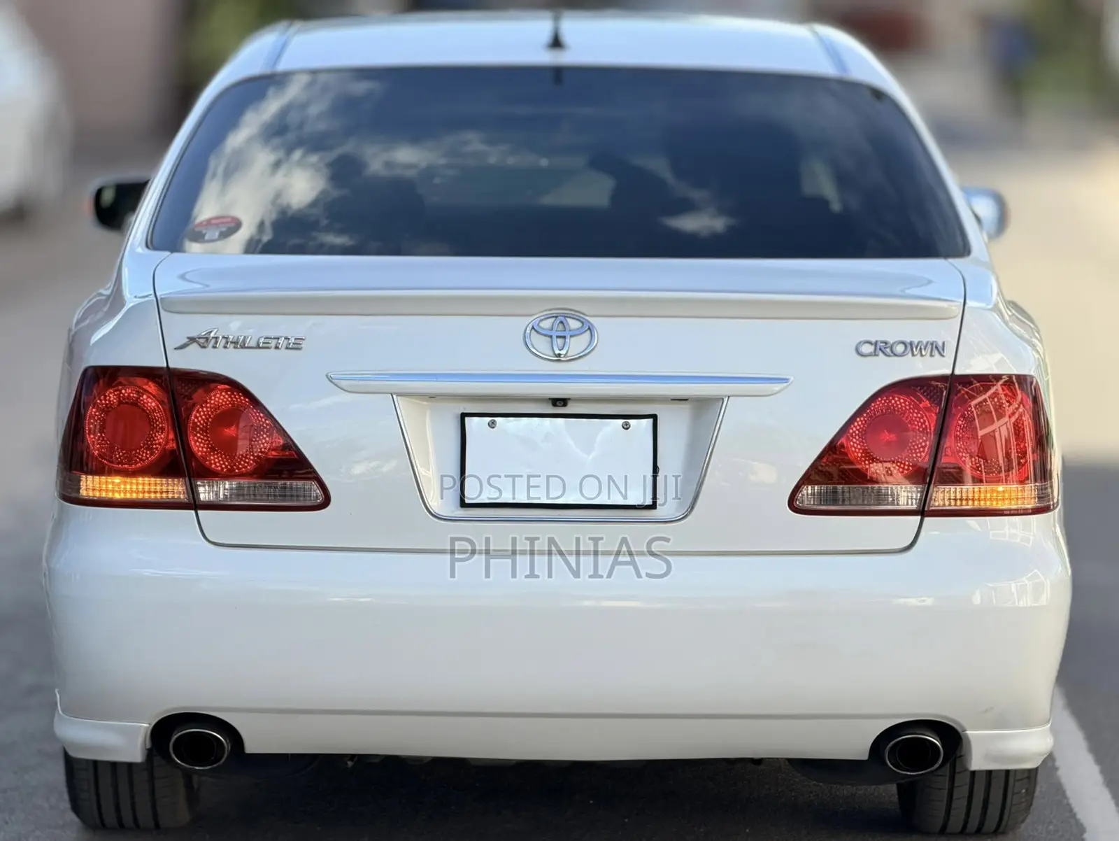 Toyota Crown 2006 White