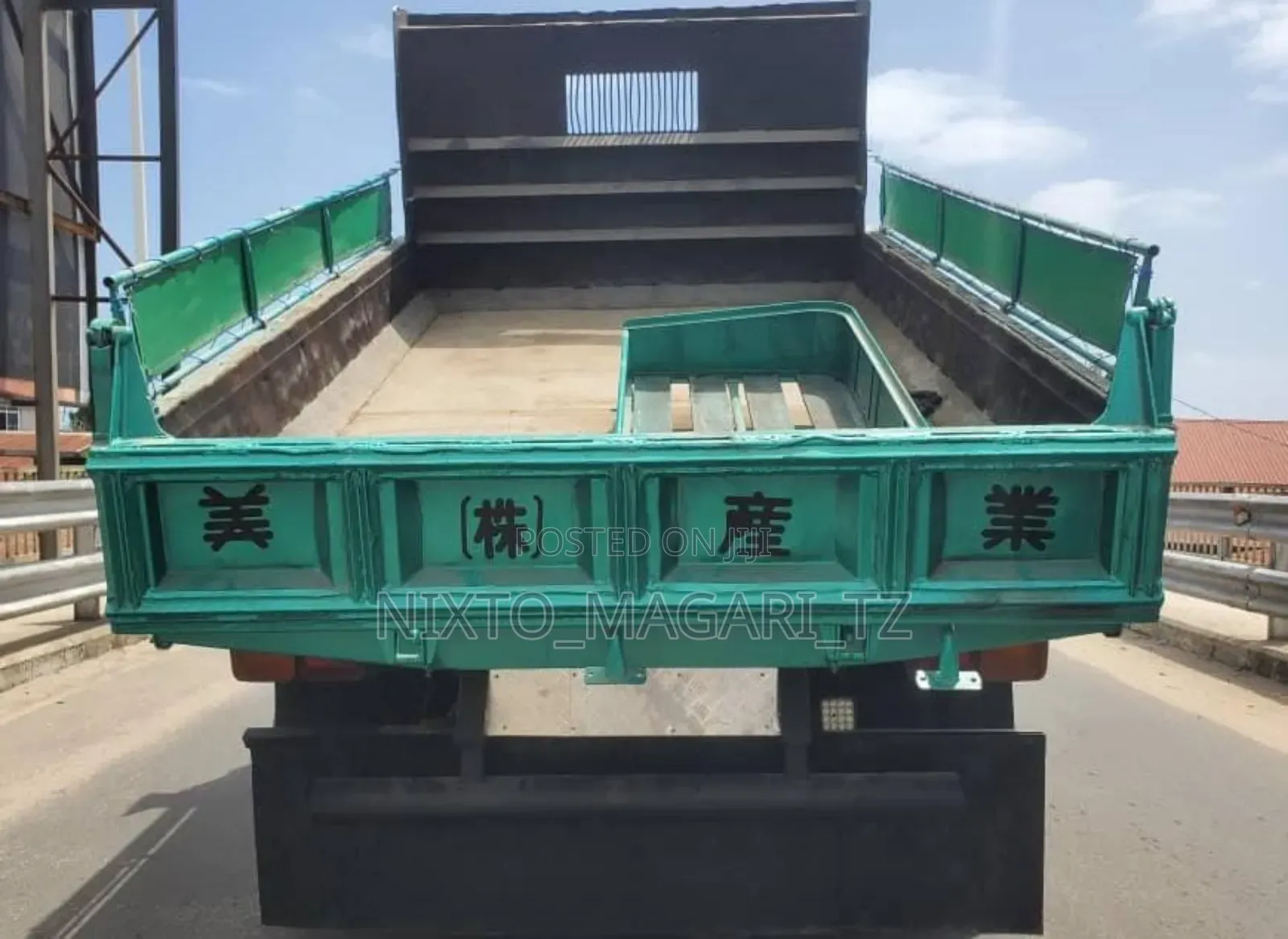 Mitsubishi Fuso 2001 Green