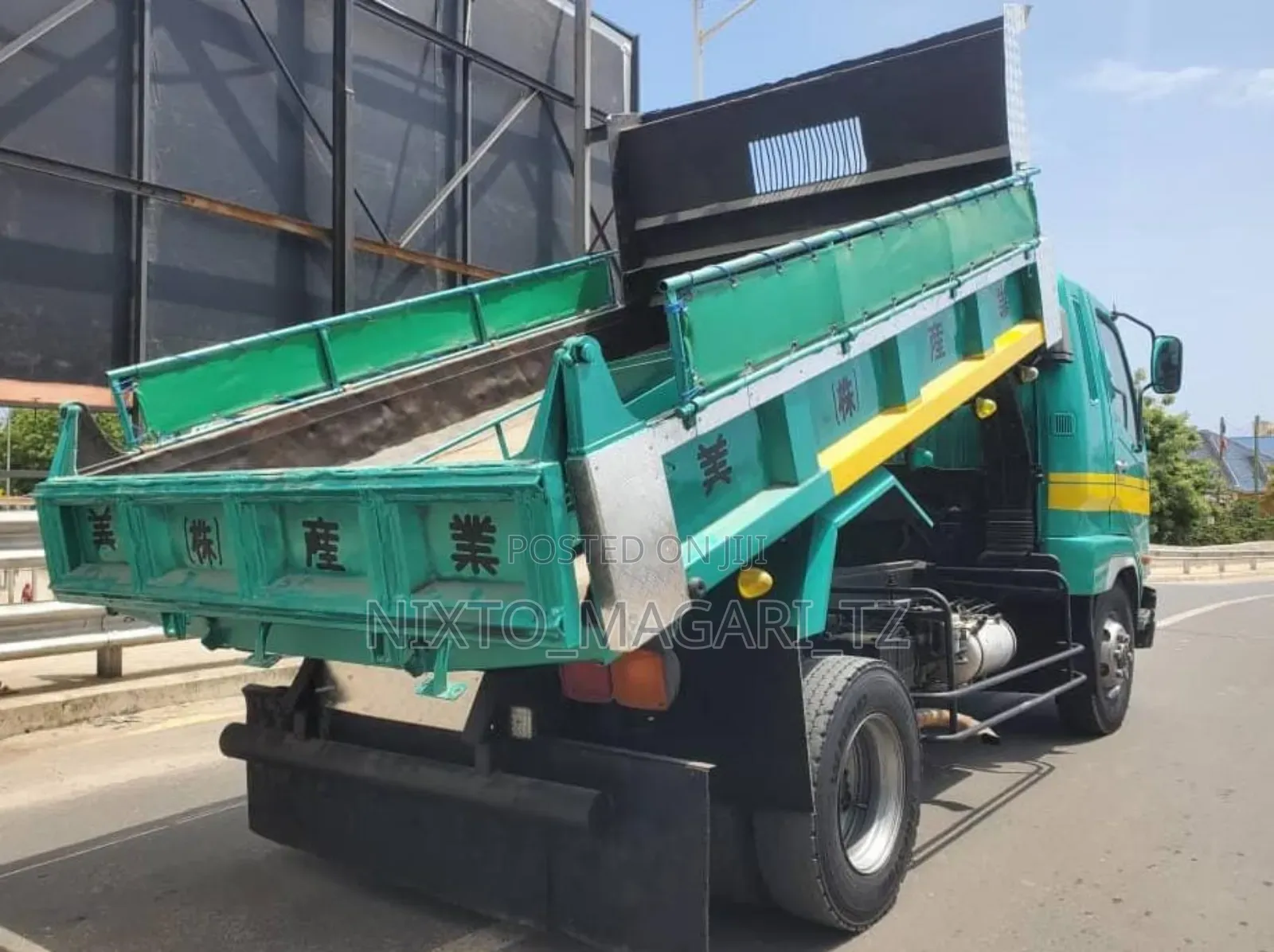 Mitsubishi Fuso 2001 Green