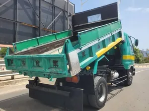Mitsubishi Fuso 2001 Green