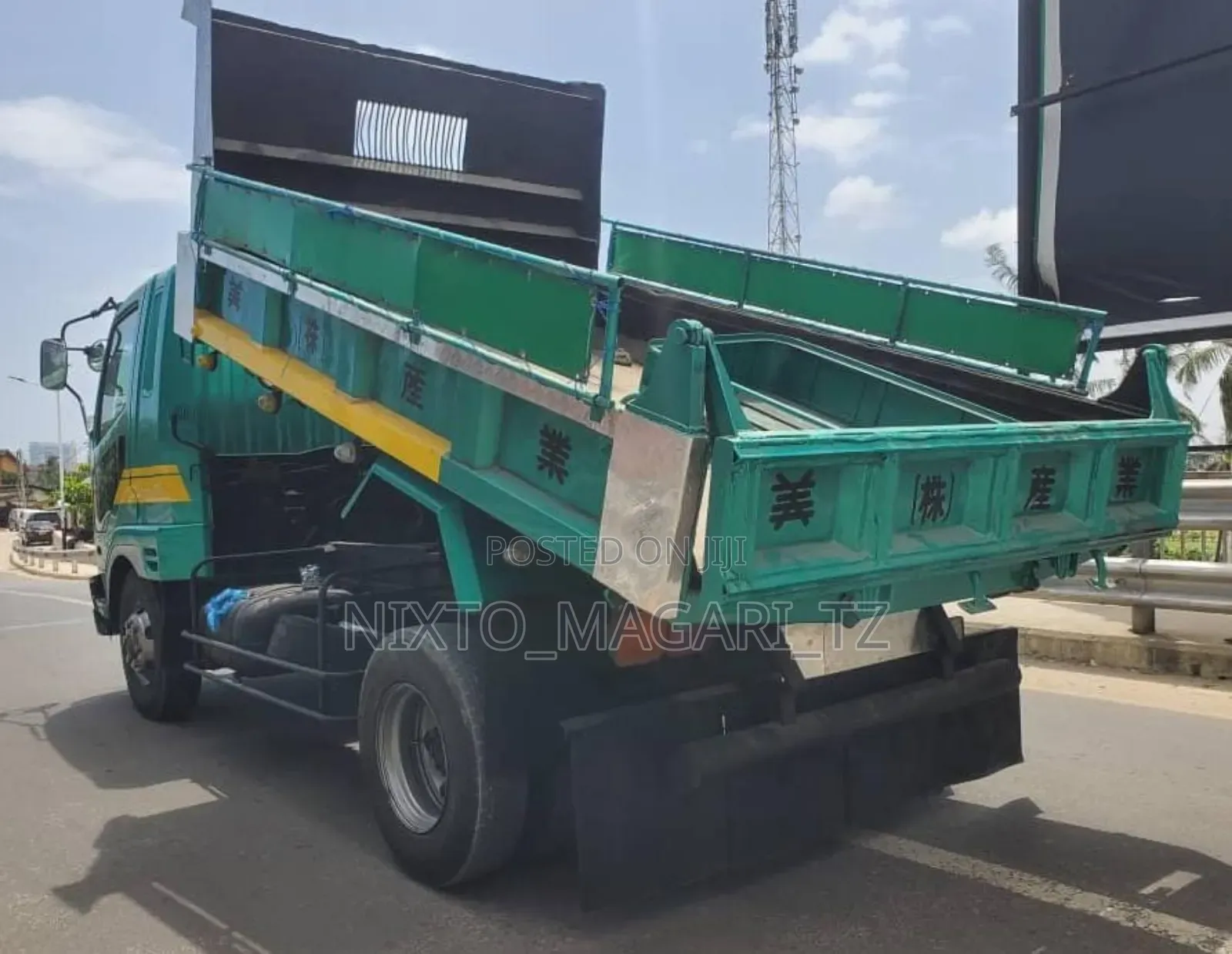 Mitsubishi Fuso 2001 Green