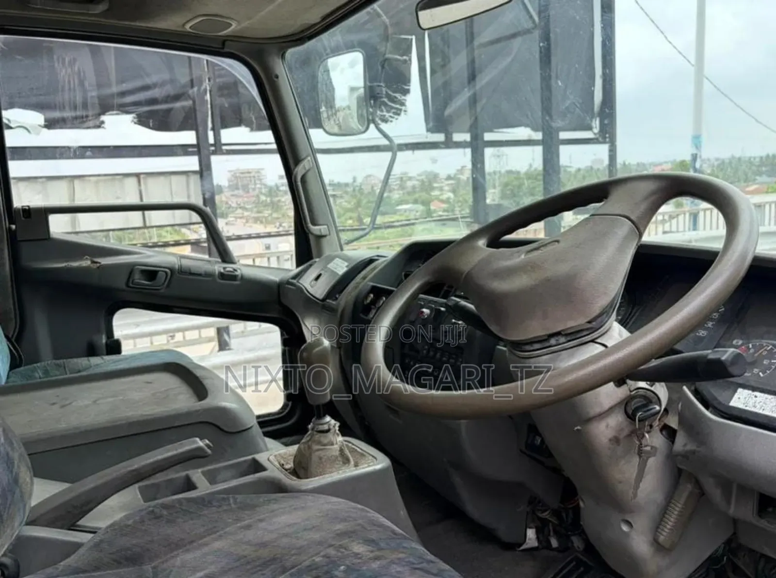 Mitsubishi Fuso 2001 Green