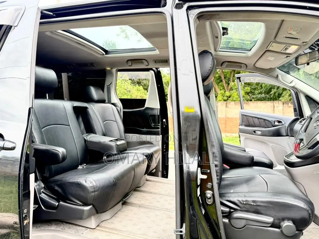 Toyota Alphard 2002 Black