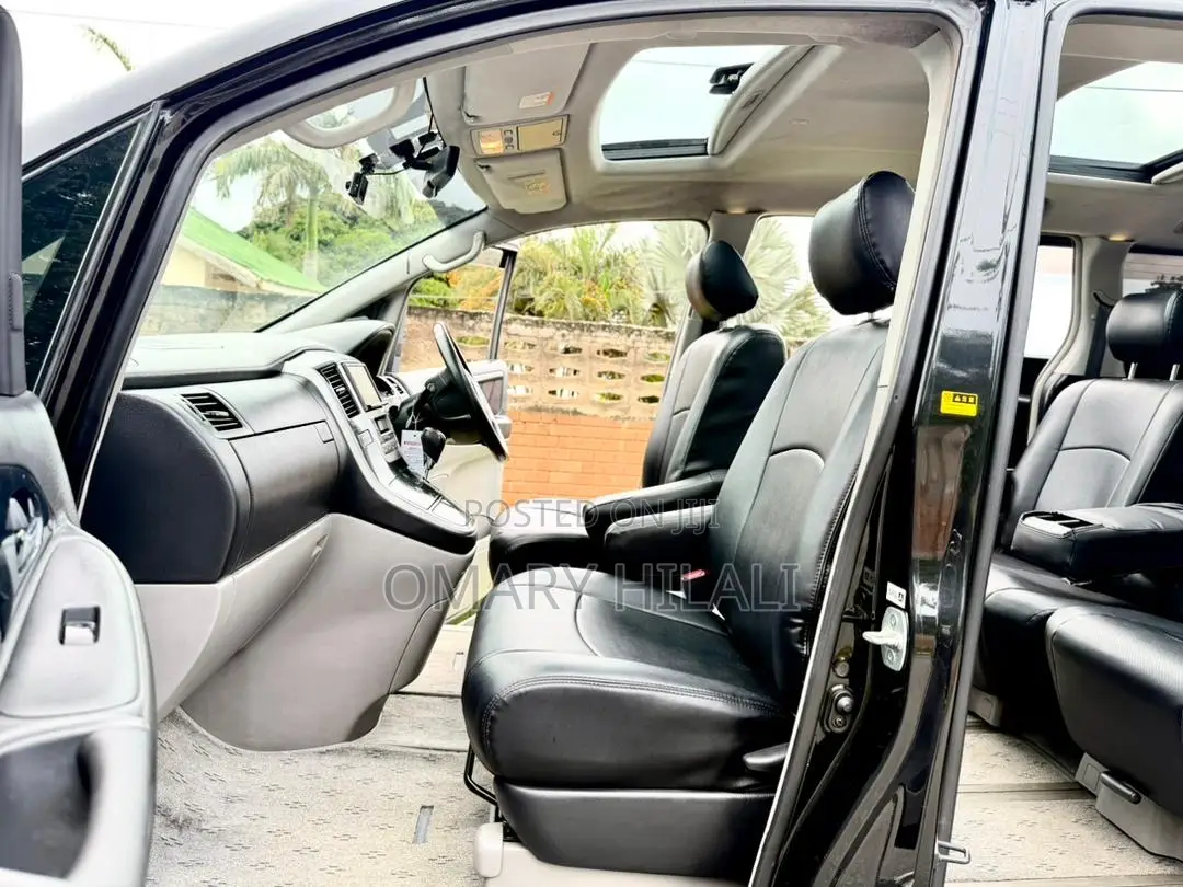 Toyota Alphard 2002 Black