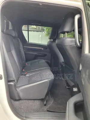 New Toyota Hilux 2025 White