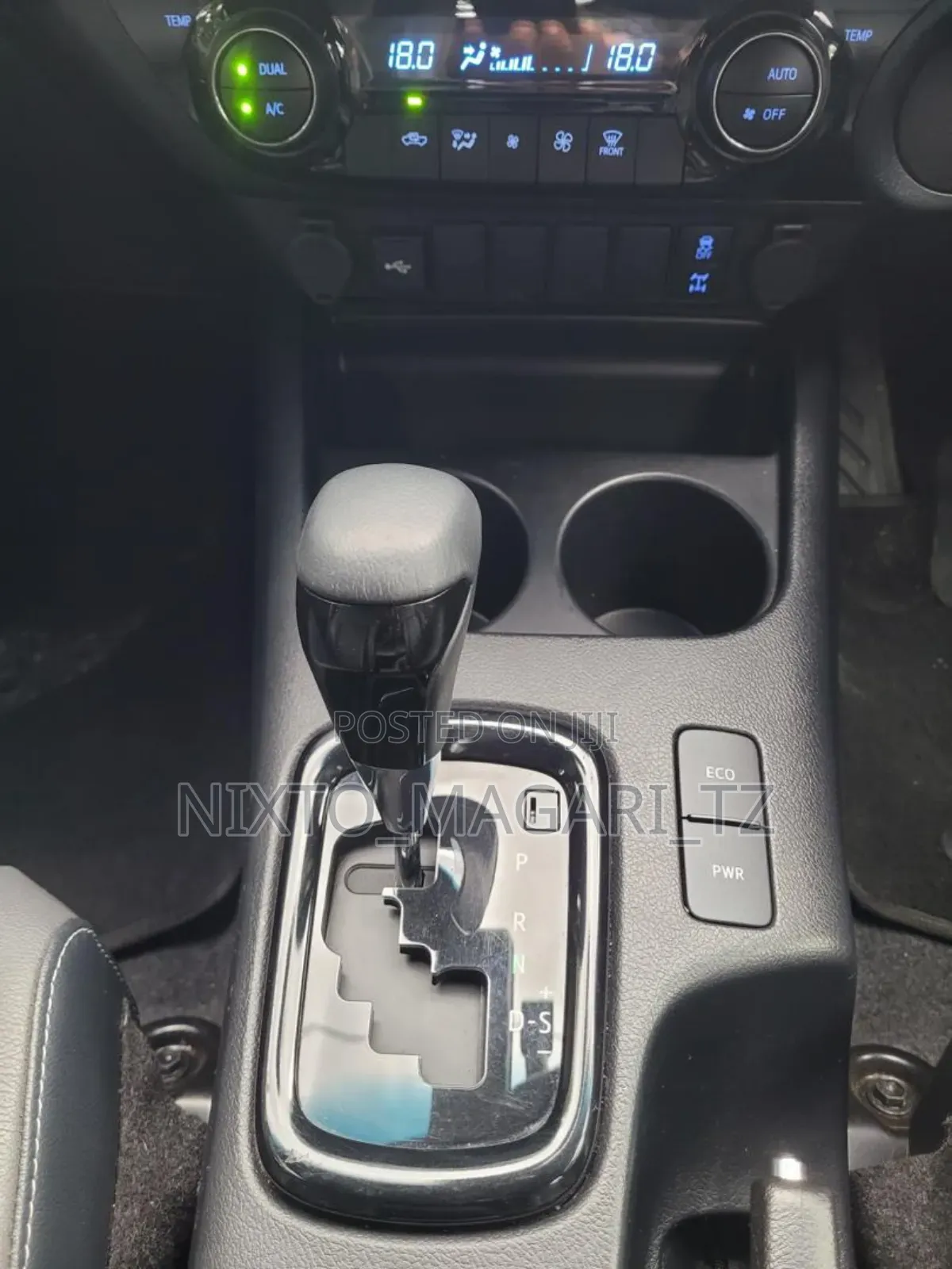 New Toyota Hilux 2025 White