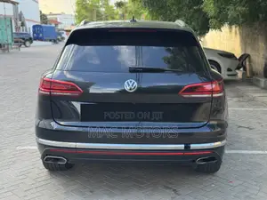 Volkswagen Touareg 2021 Black