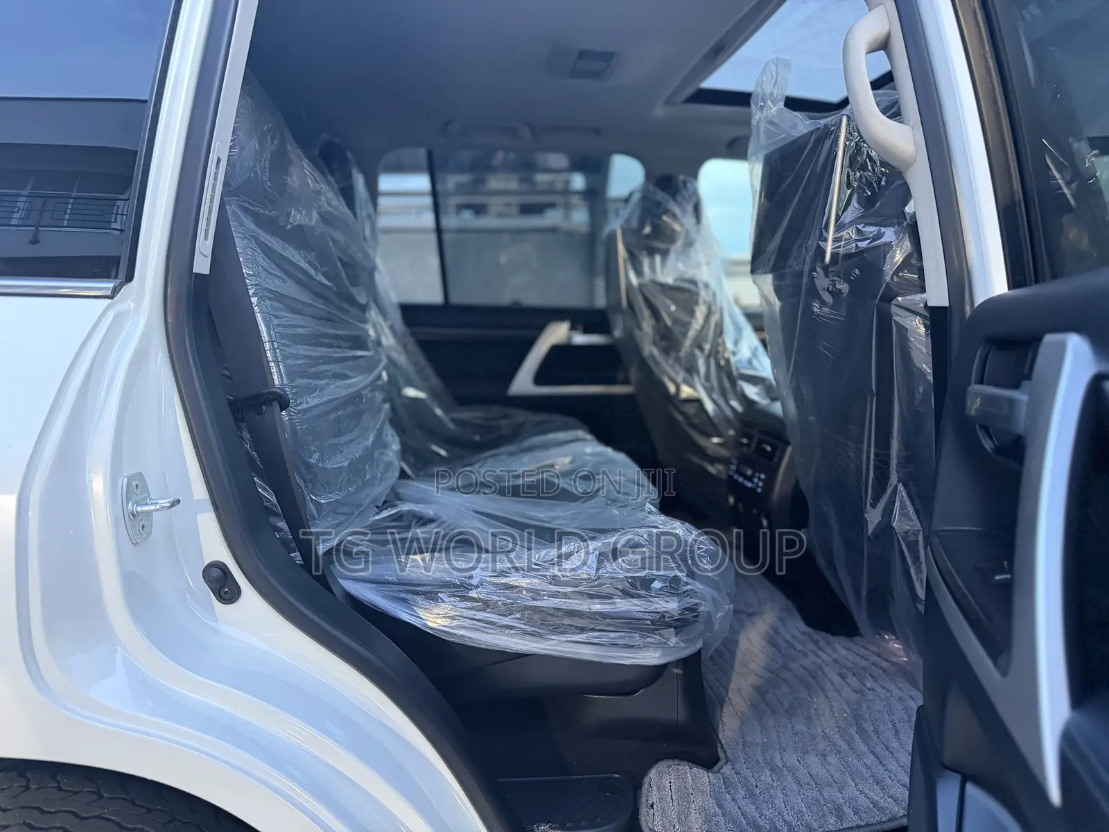 Toyota Land Cruiser 2020 White