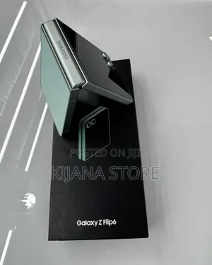 New Samsung Galaxy Z Flip6 256 GB Black