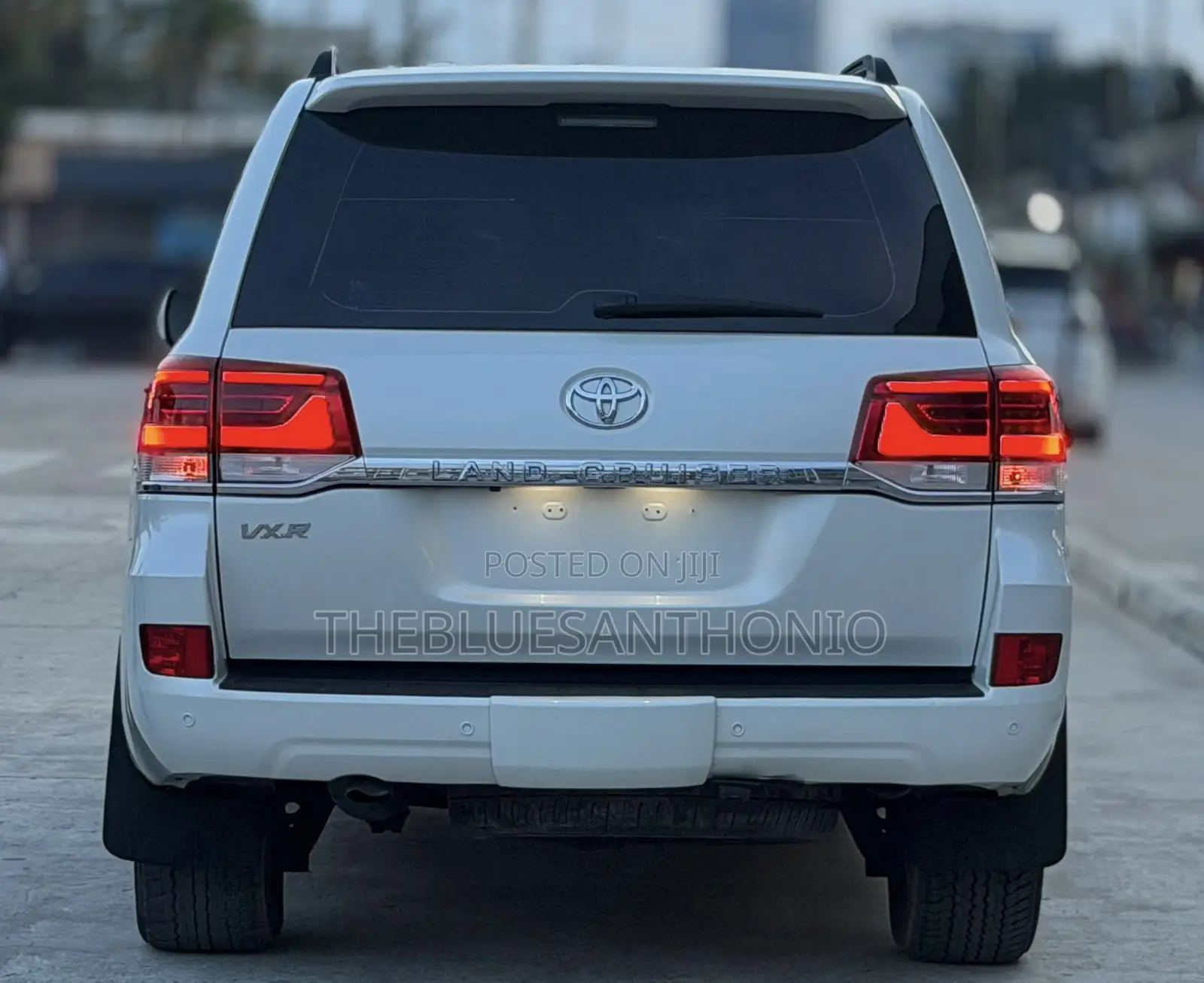 Toyota Land Cruiser 2020 White