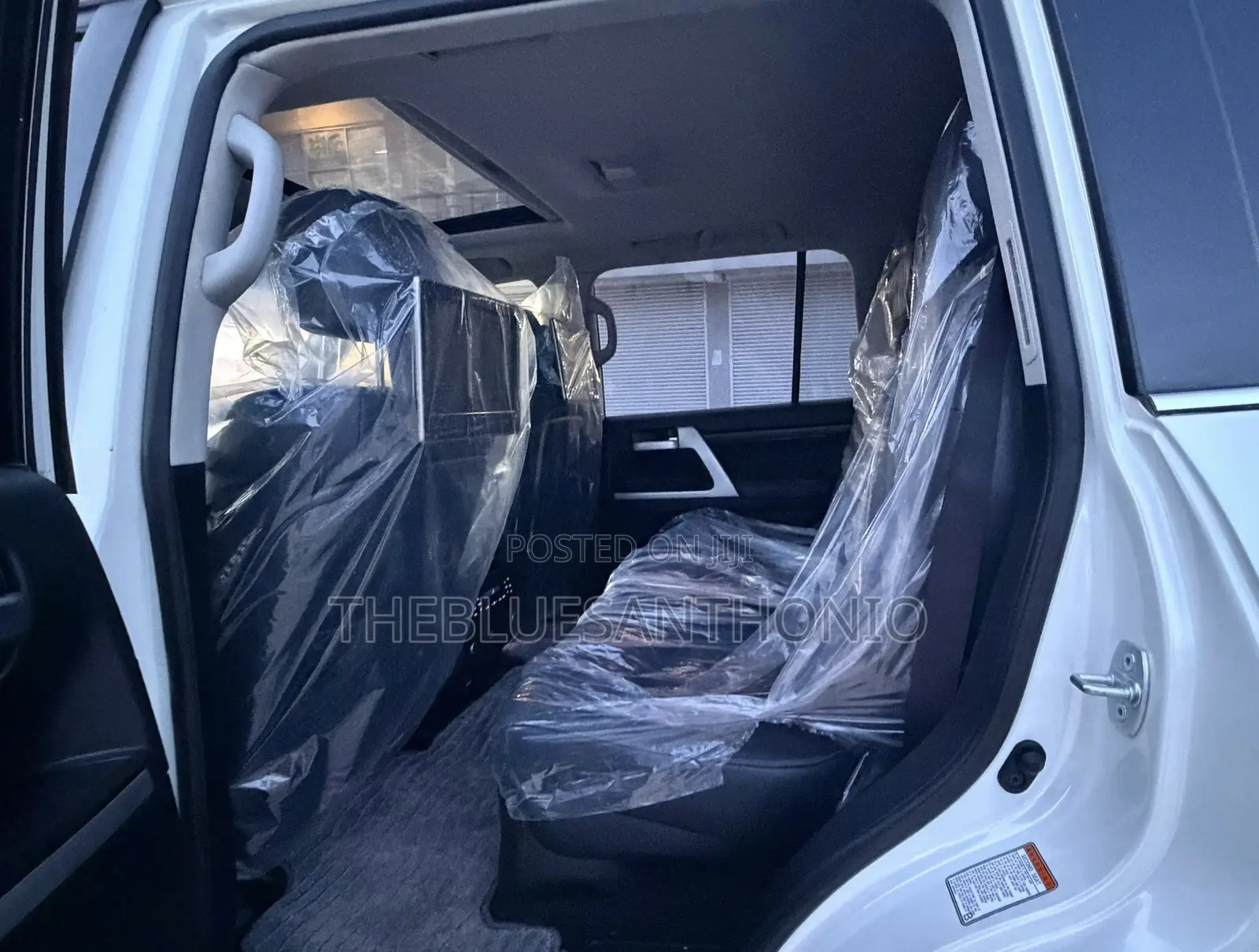Toyota Land Cruiser 2020 White