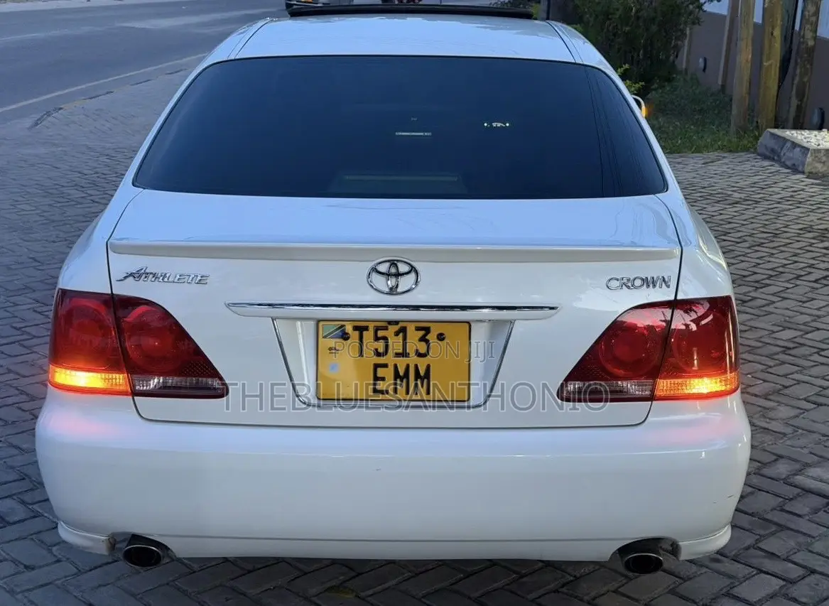 Toyota Crown 2007 White