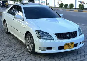 Toyota Crown 2007 White