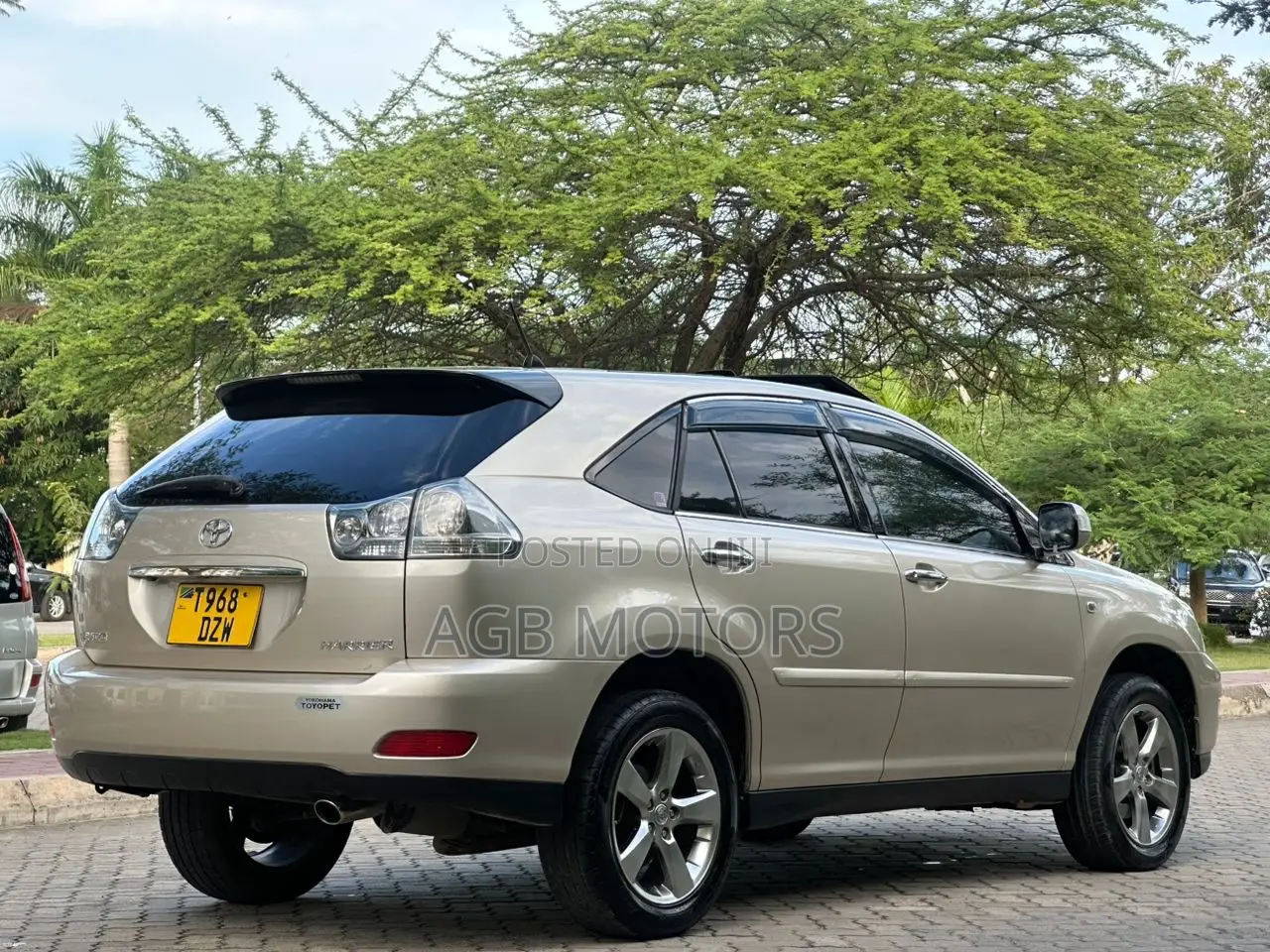 Toyota Harrier 2.4 2005 Beige
