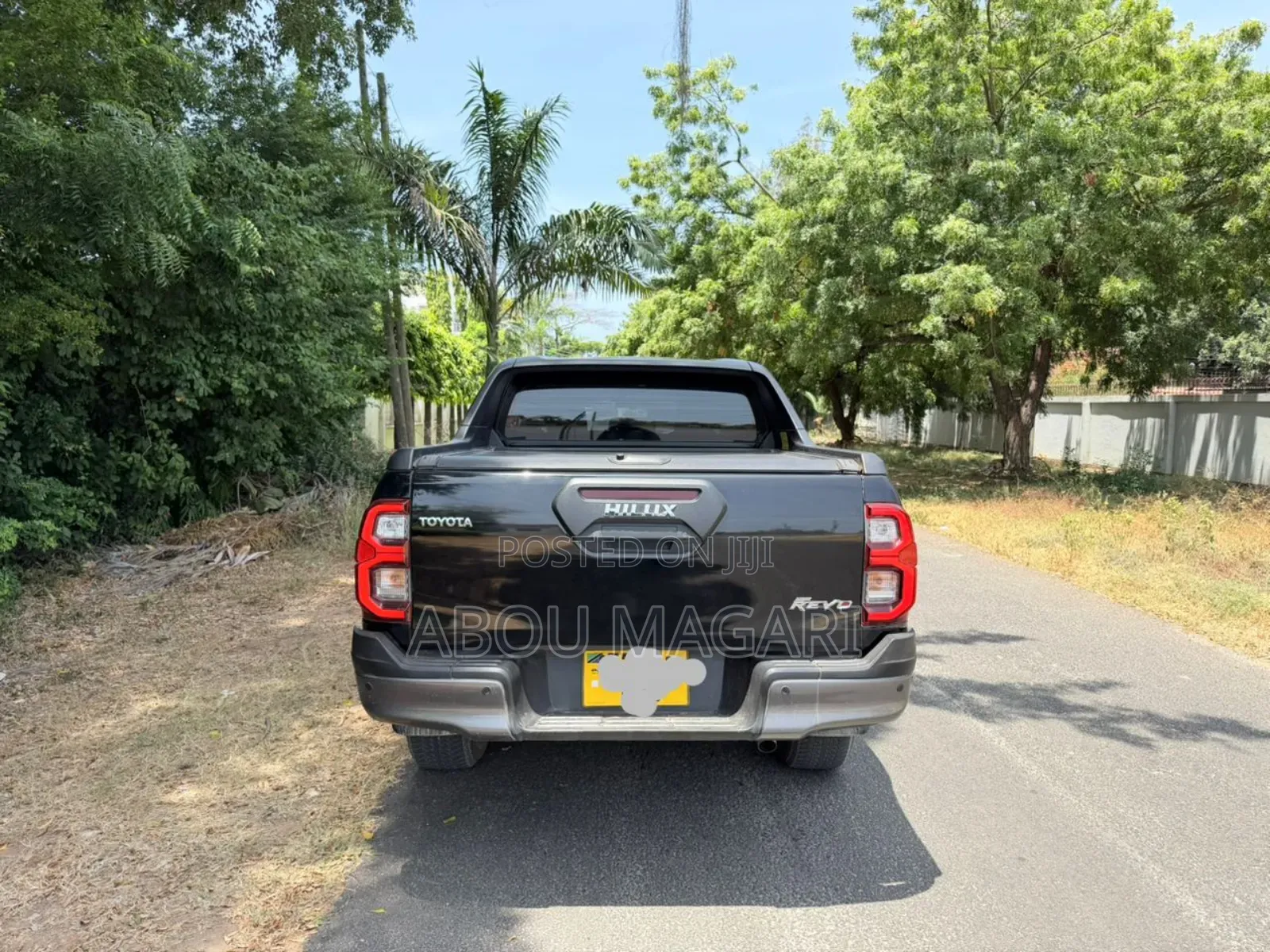 Toyota Hilux 2025 Gray