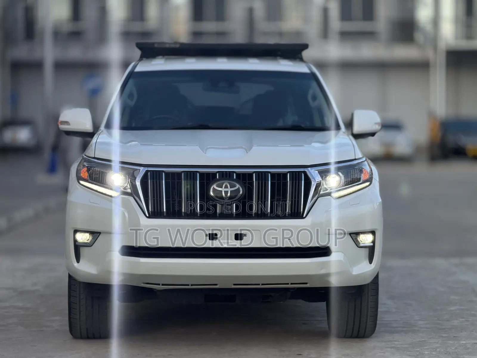 Toyota Land Cruiser Prado 2.8 2023 White