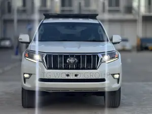 Toyota Land Cruiser Prado 2.8 2023 White