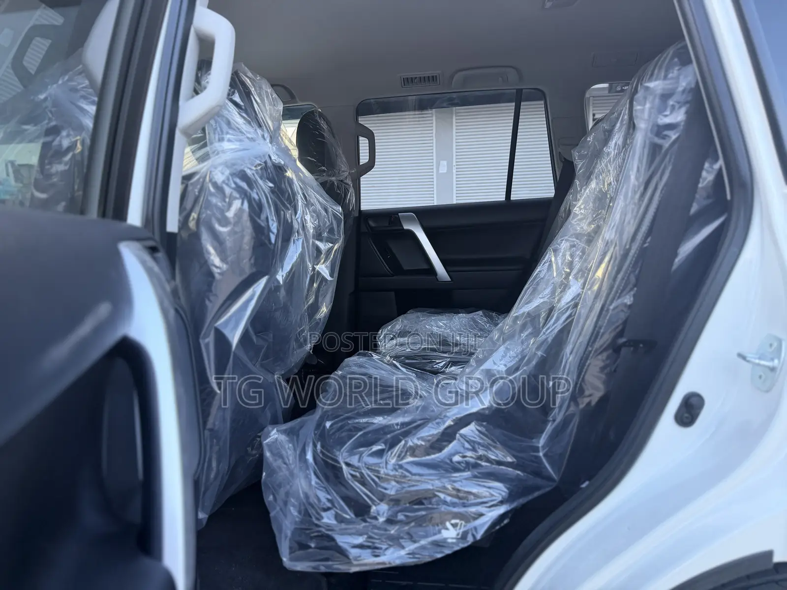 Toyota Land Cruiser Prado 2.8 2023 White