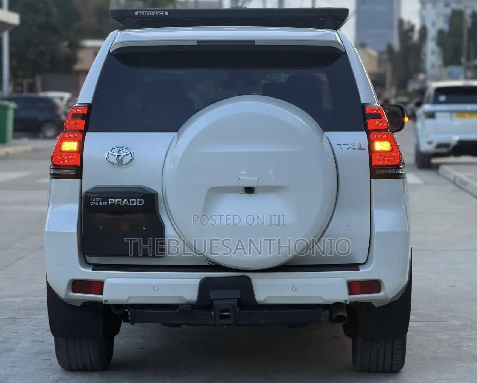 Toyota Land Cruiser Prado 2023 White