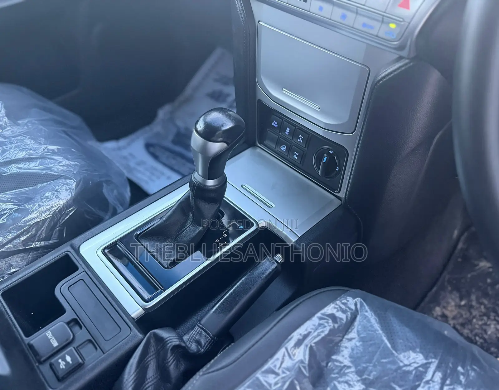 Toyota Land Cruiser Prado 2023 White