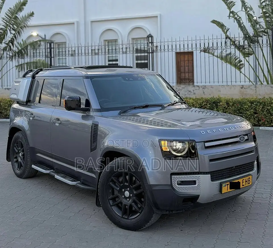 Land Rover Defender X-Dynamic HSE 2021 Gray