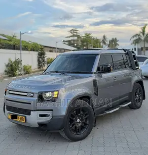 Land Rover Defender X-Dynamic HSE 2021 Gray