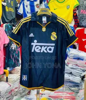 Real Madrid 1999-2000 Away Shirt