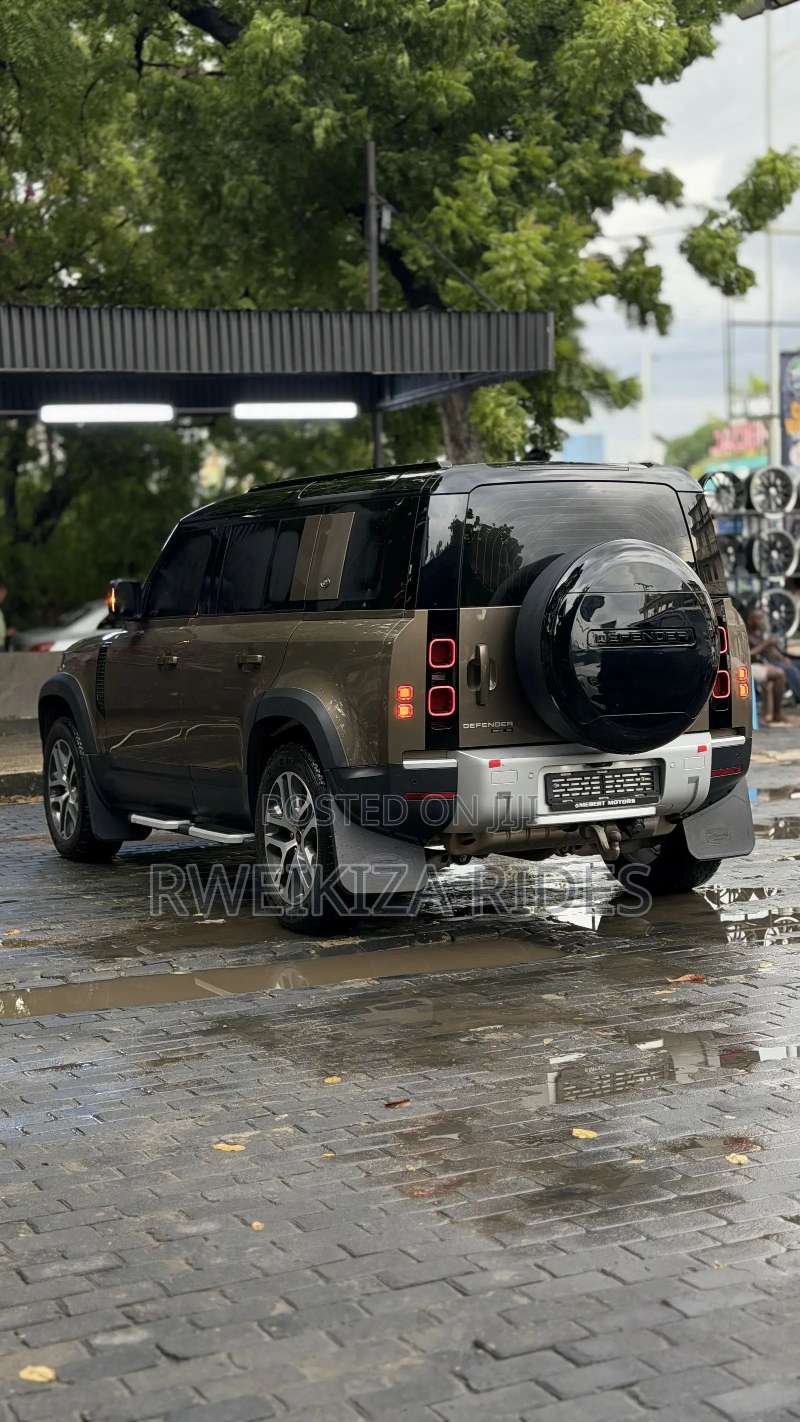 Land Rover Defender 2021 Brown