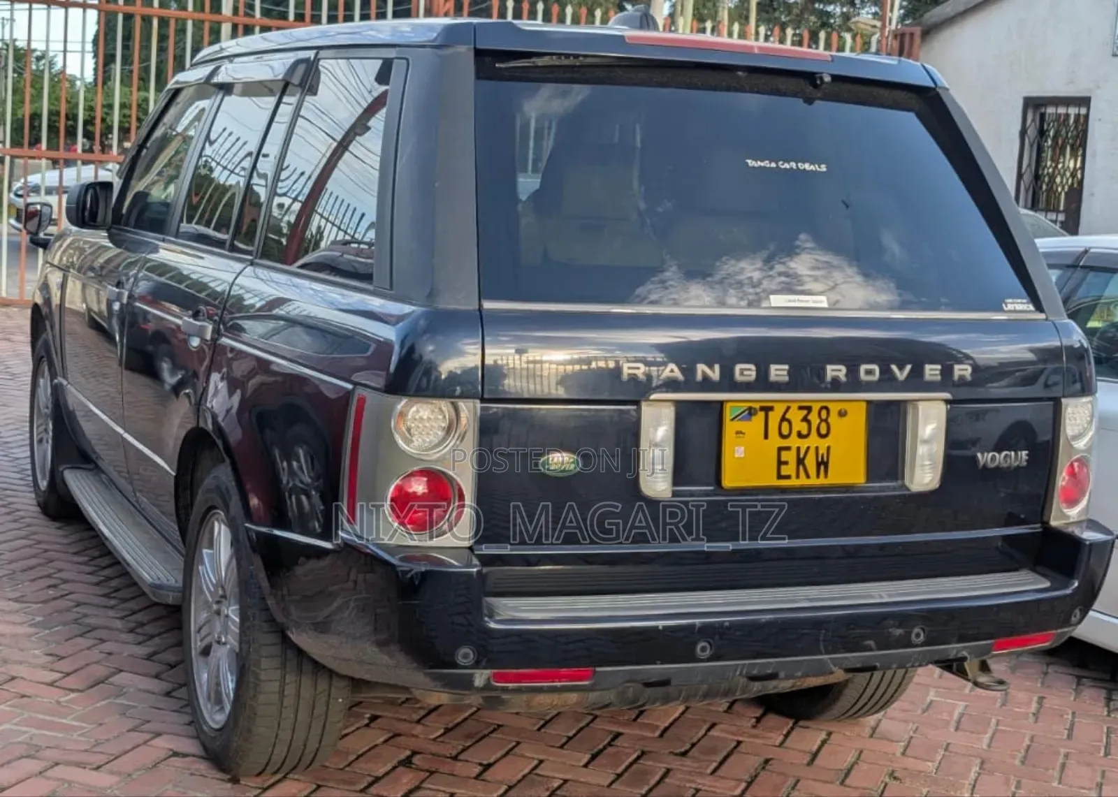 Land Rover Range Rover Vogue 2014 Black