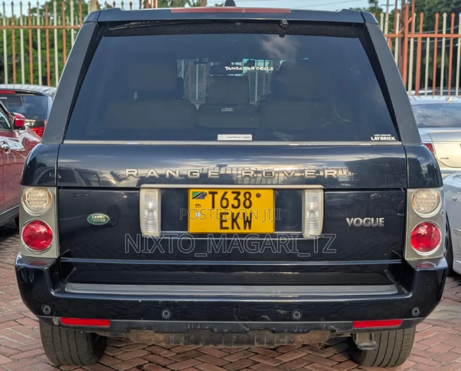 Land Rover Range Rover Vogue 2014 Black