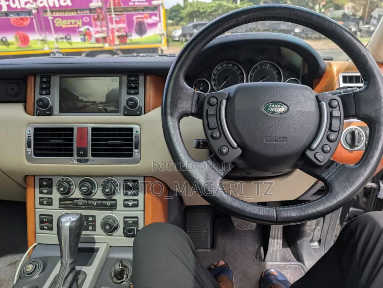 Land Rover Range Rover Vogue 2014 Black