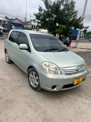 Toyota Raum 2004 Silver