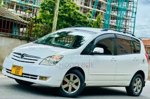 Toyota Corolla Spacio 2005 Pearl