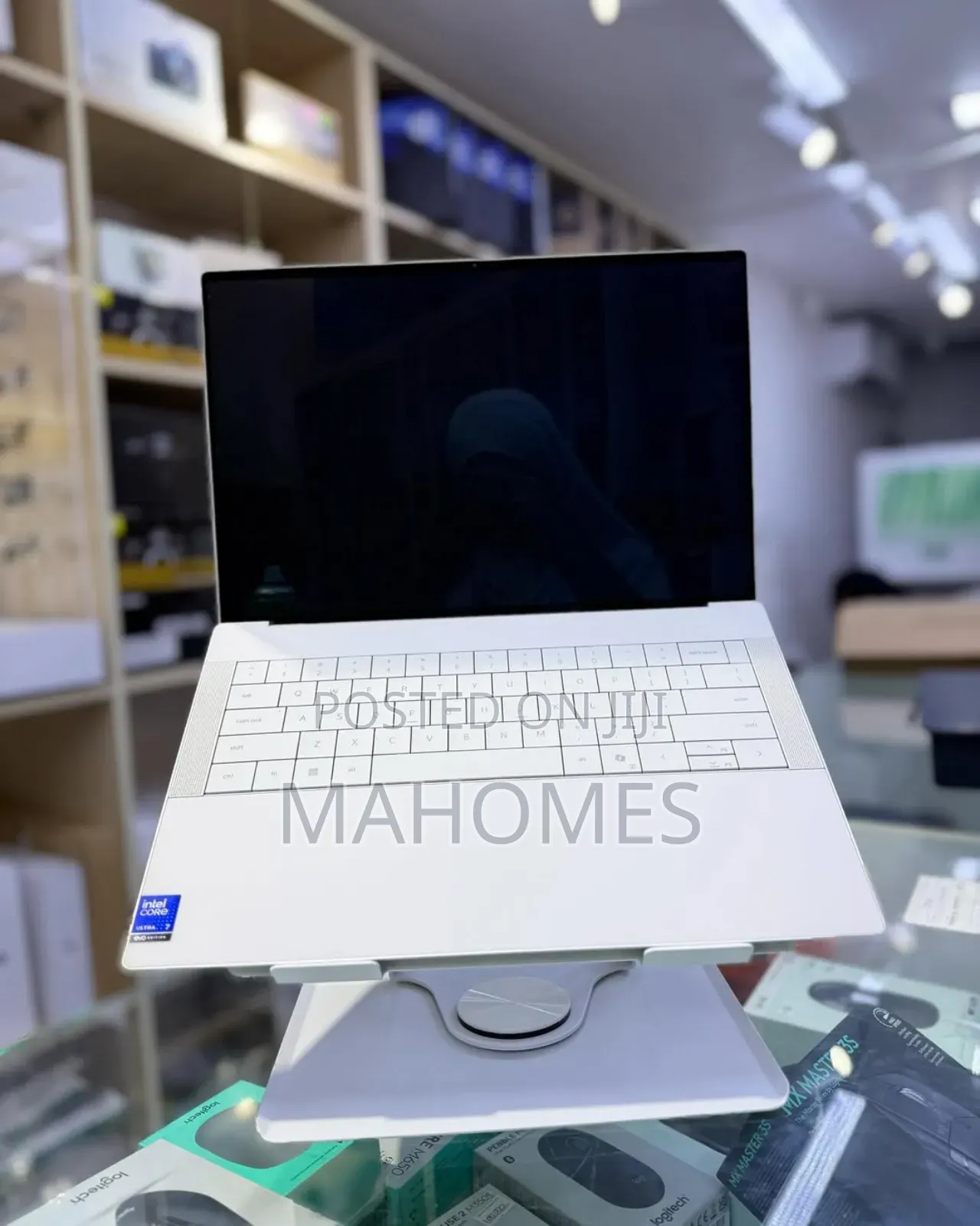 New Laptop Dell 32GB Intel Core Ultra 7 SSD 1T