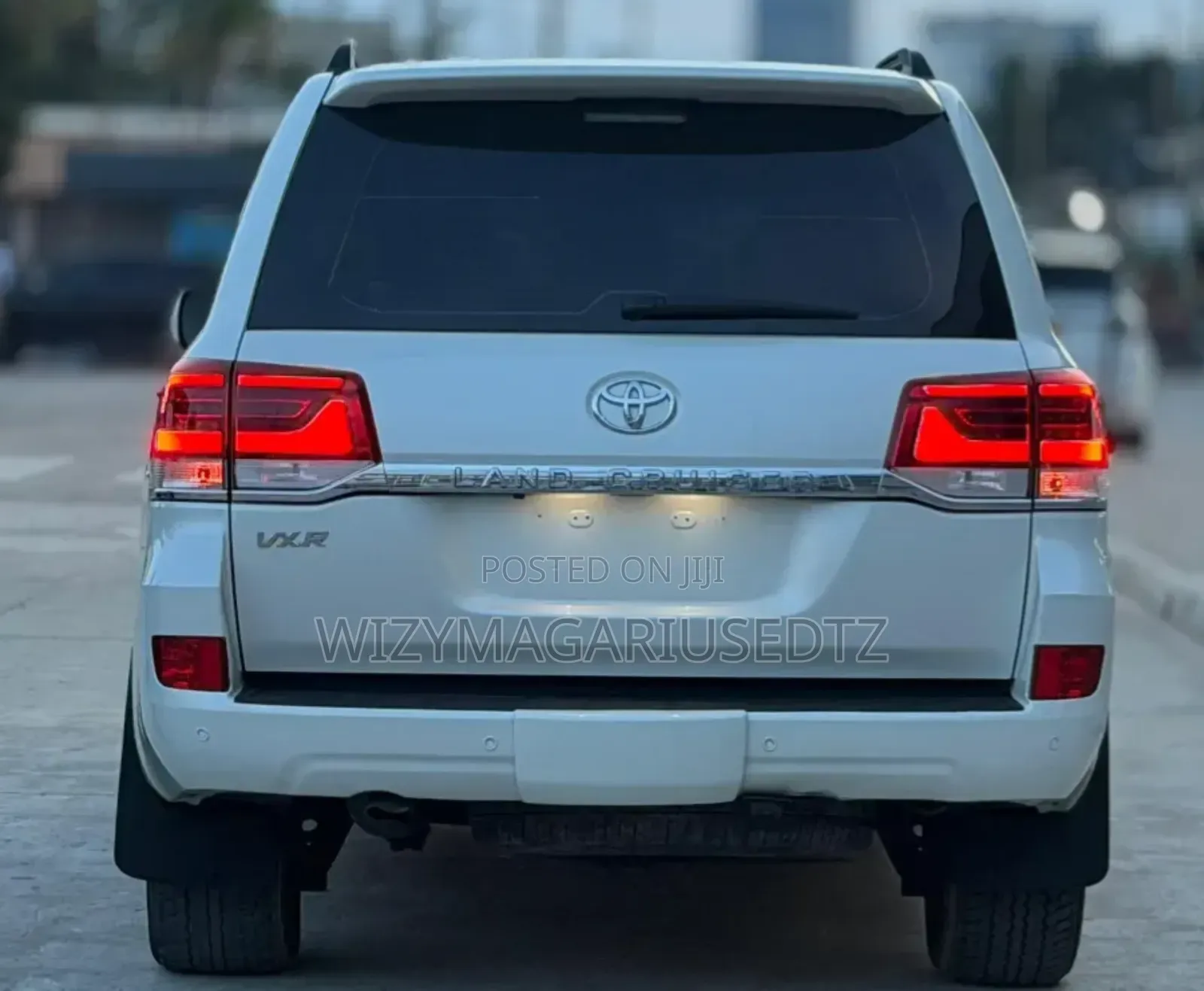 Toyota Land Cruiser 2020 White