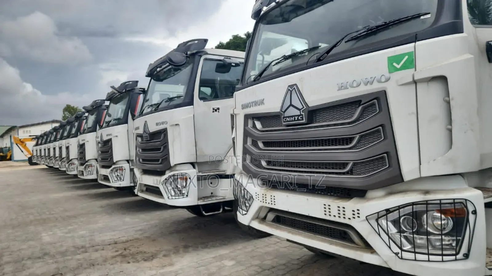 Howo Sino Truck Hp 371 0km Price 154,000,000/= Plus Registration