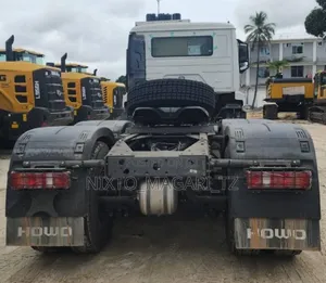 Howo Sino Truck Hp 371 0km Price 154,000,000/= Plus Registration