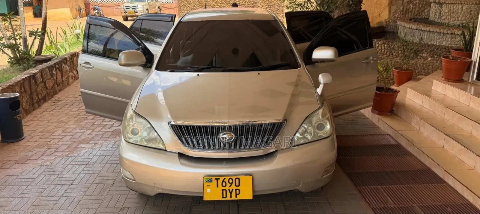Toyota Harrier 2005 Silver