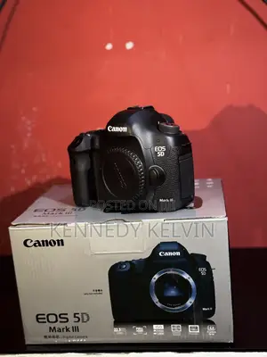 New Canon 5d Iii Body Only With Battery Memory Card and Bag