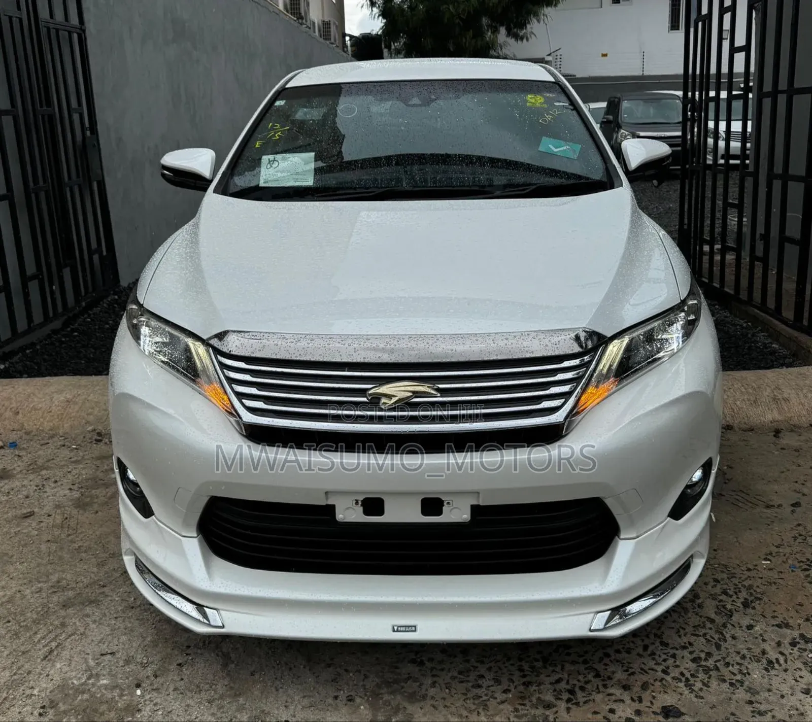 Toyota Harrier 2015 Off white