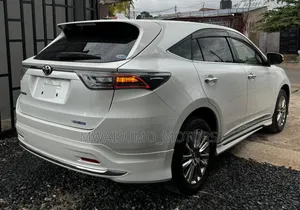 Toyota Harrier 2015 Off white