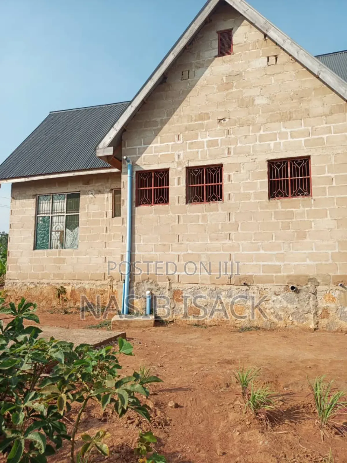 4bdrm House in Buswelu for sale