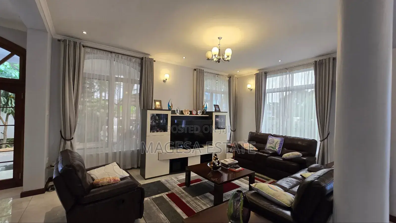 Furnished 5bdrm House in Mikocheni for sale