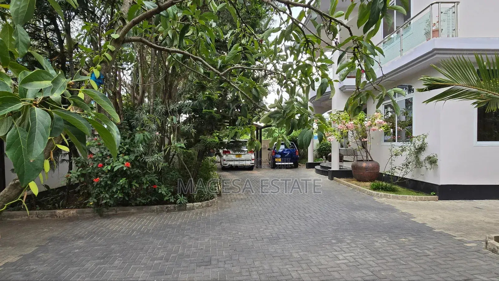 Furnished 5bdrm House in Mikocheni for sale