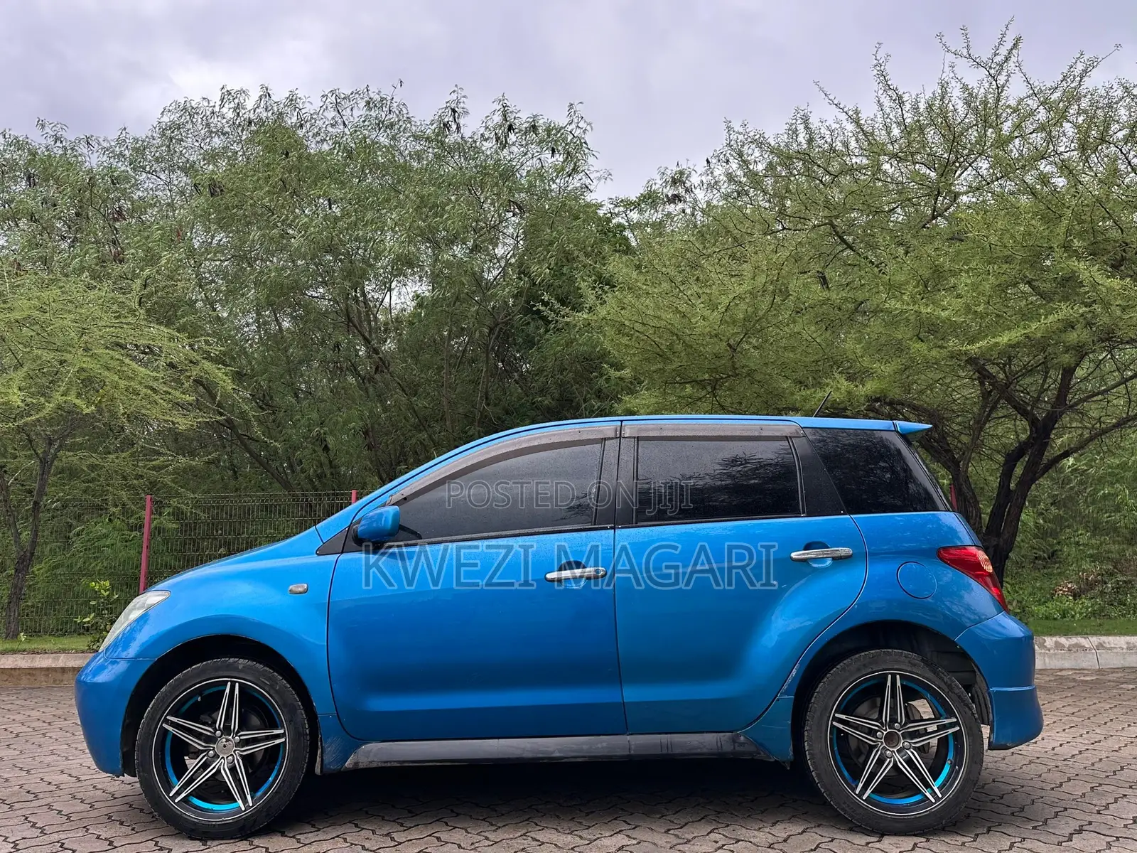 Toyota IST 2004 Blue