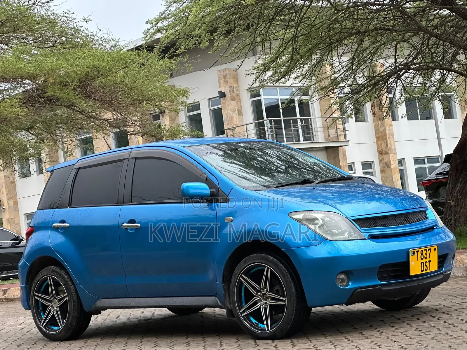Toyota IST 2004 Blue